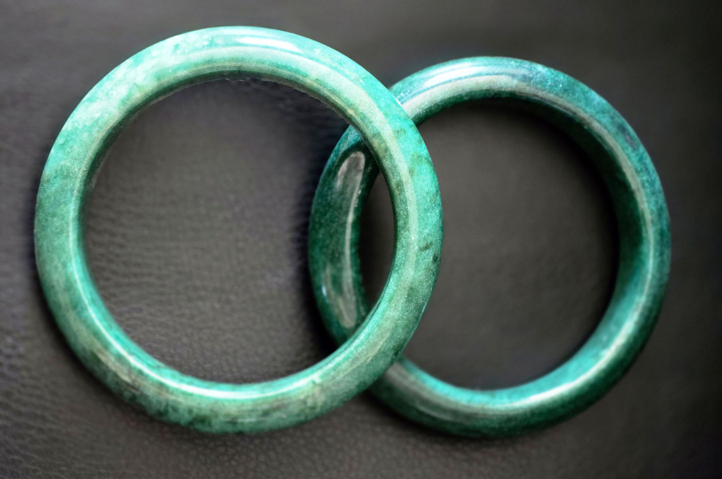 Handmade Onyx Marble GREEN Color Bangle Bracelet: Elegant Stone Jewelry